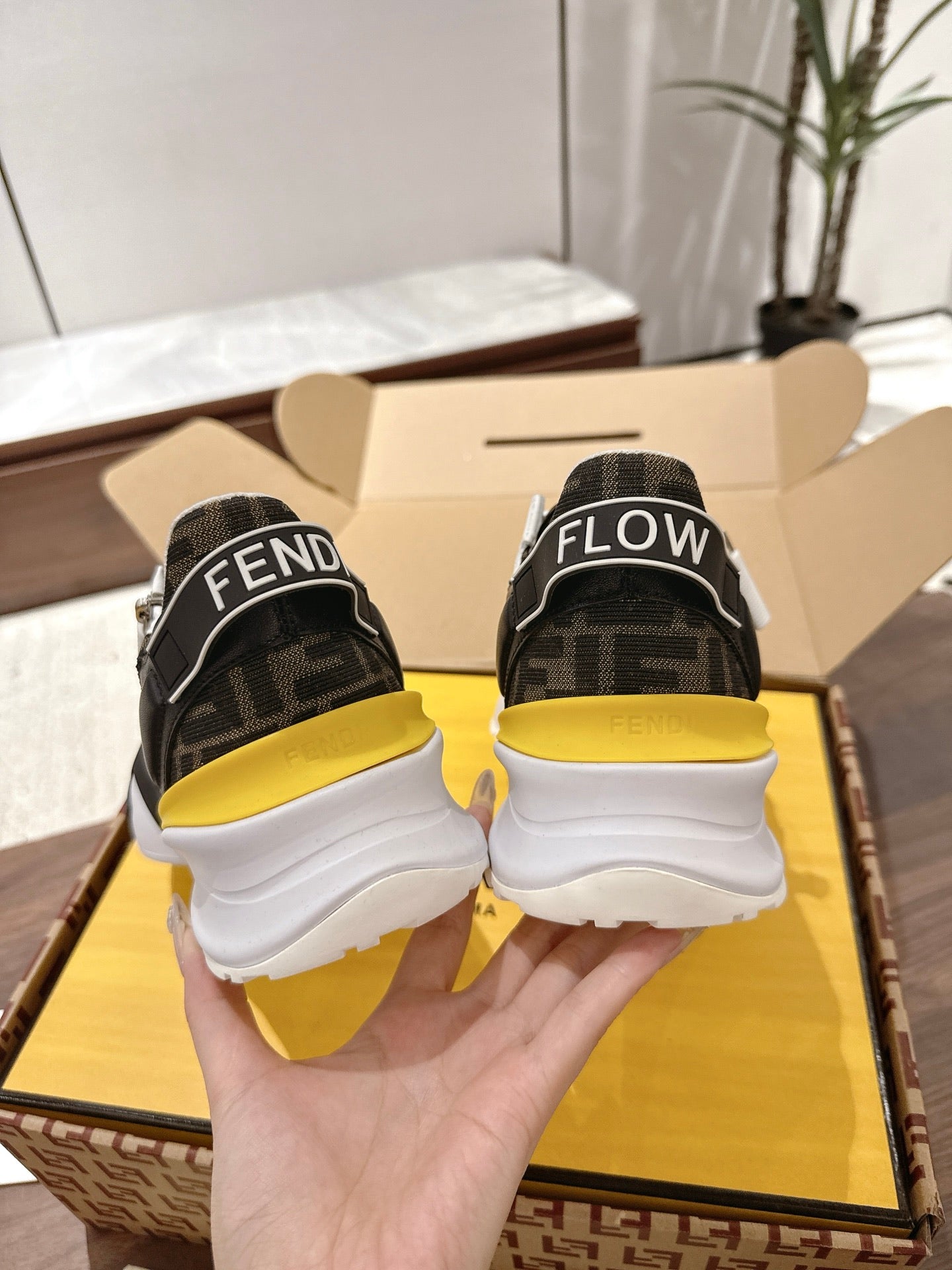 Fendi Sneaker