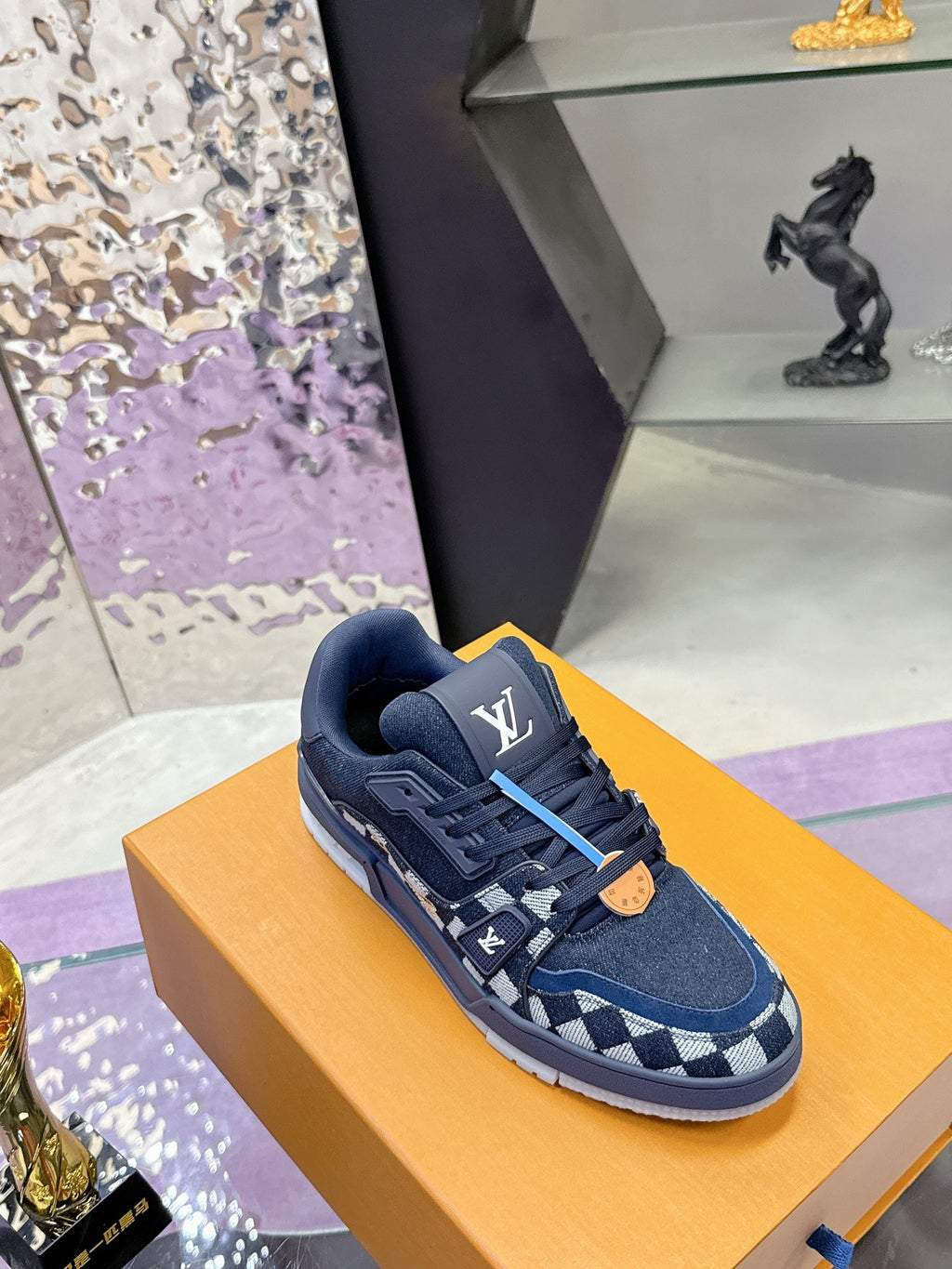 Louis Vuitton Sneaker