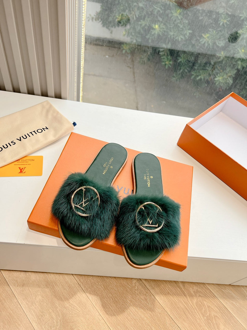 Louis Vuitton Slipper