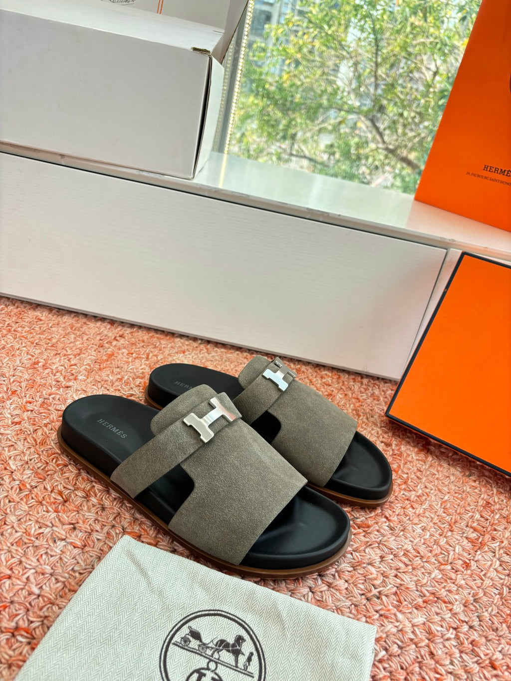 Hermes Slipper