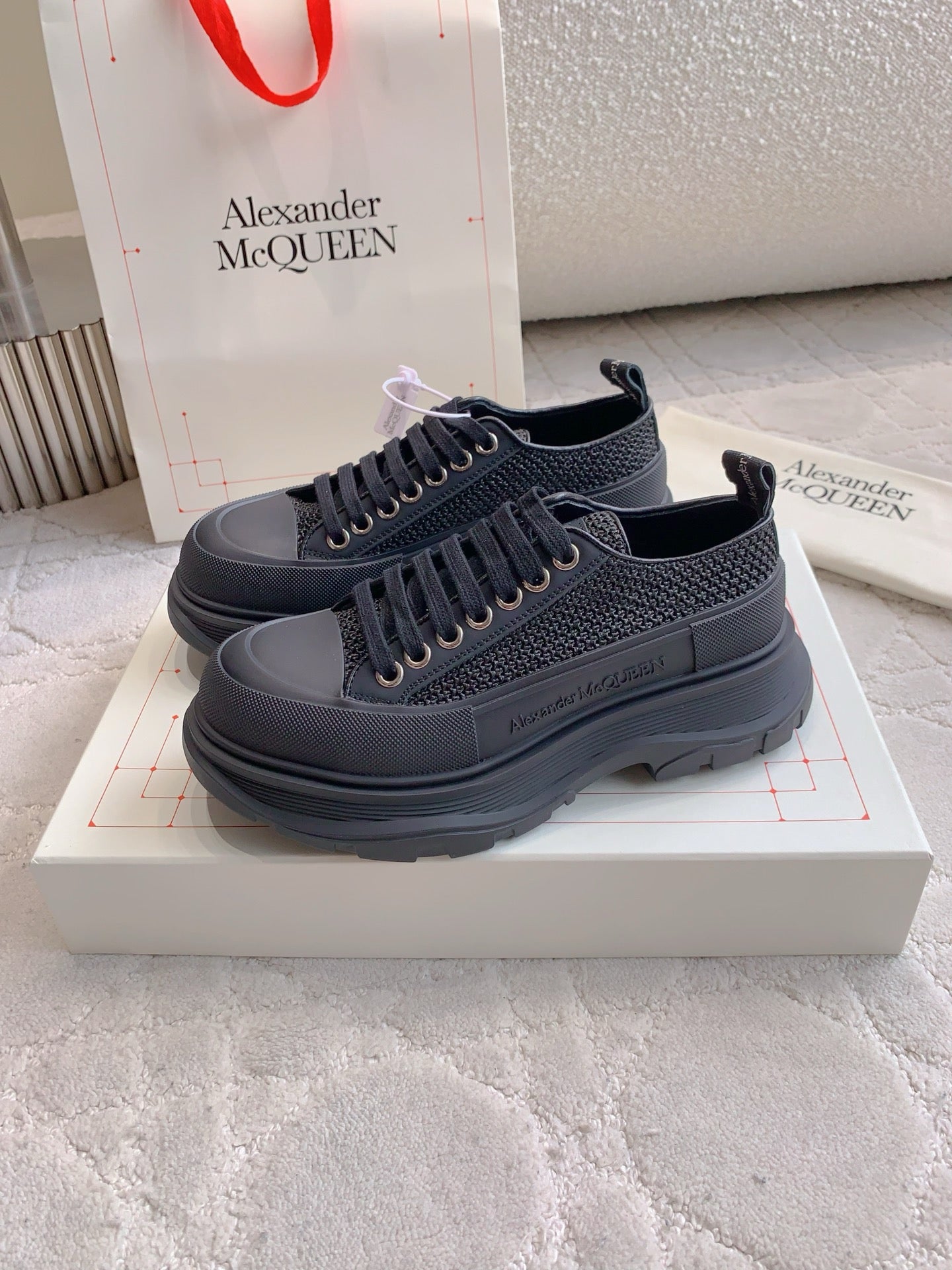 Alexander McQueen Sneaker