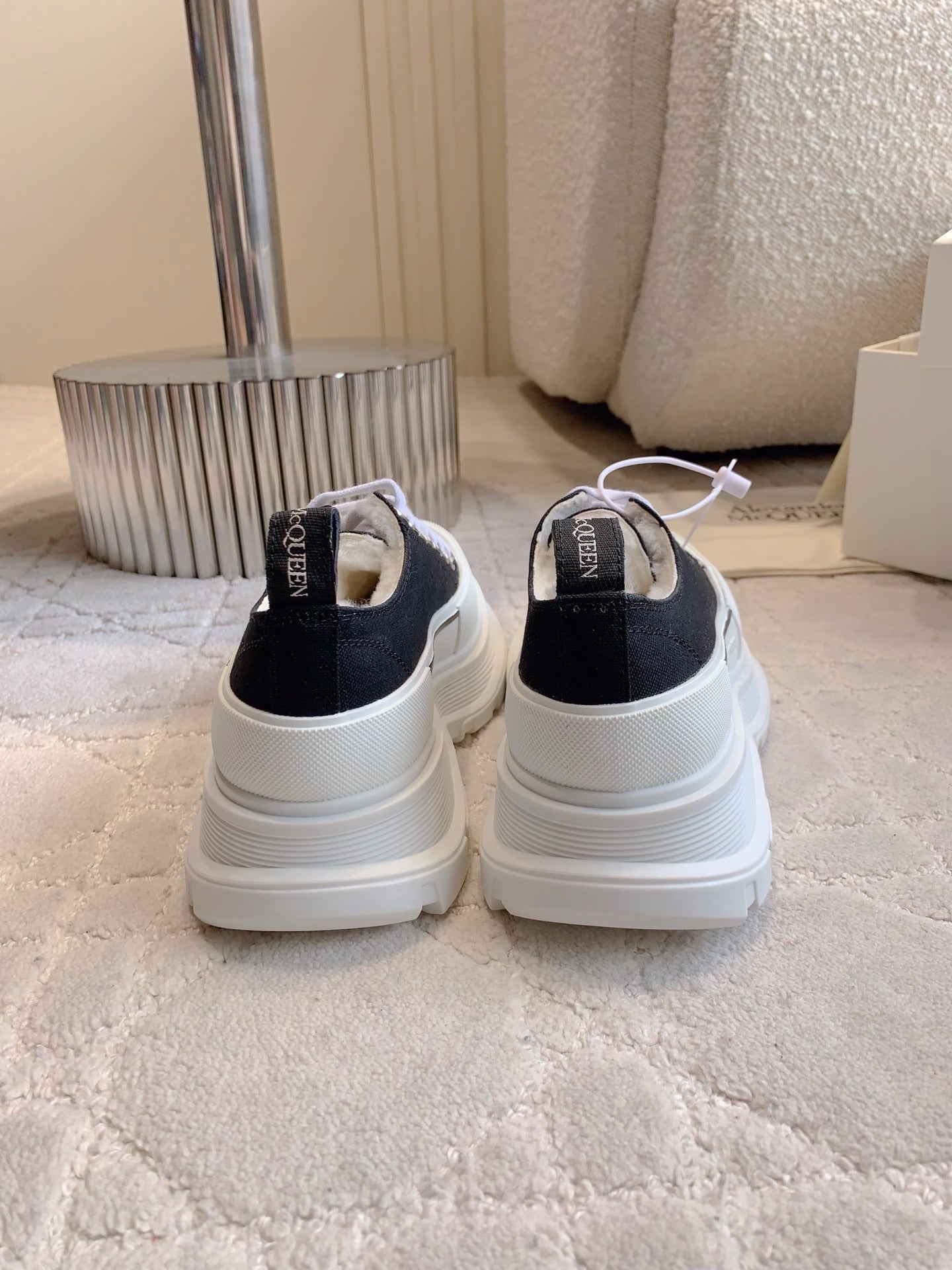 Alexander McQueen Sneaker (Kürklü)