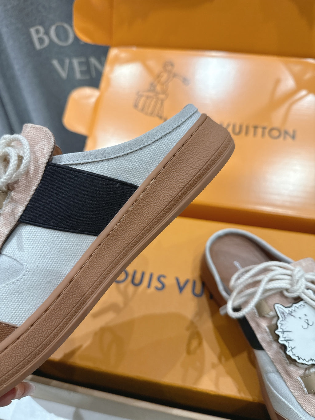Louis Vuitton Sneaker