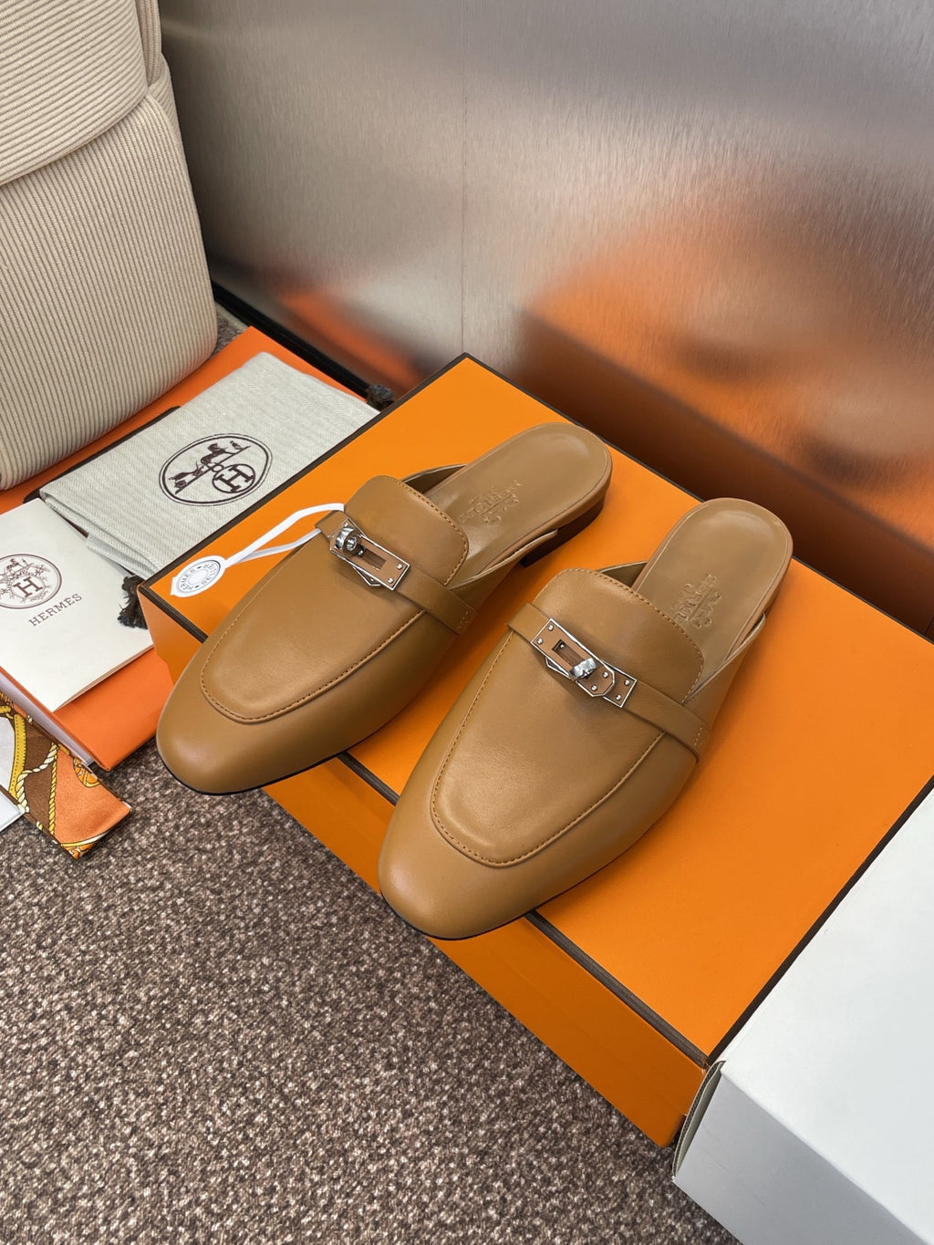 Hermes Slipper