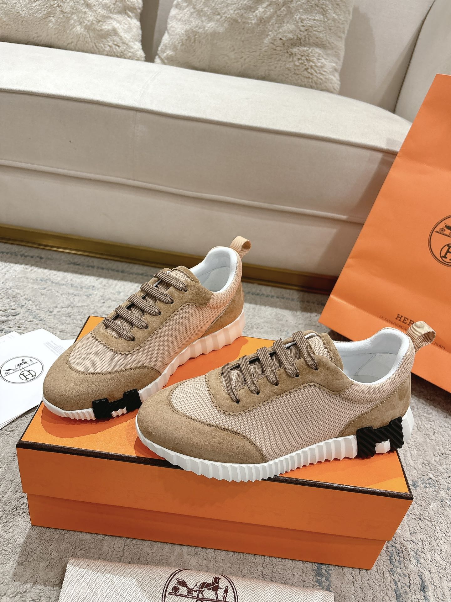 Hermes Sneaker