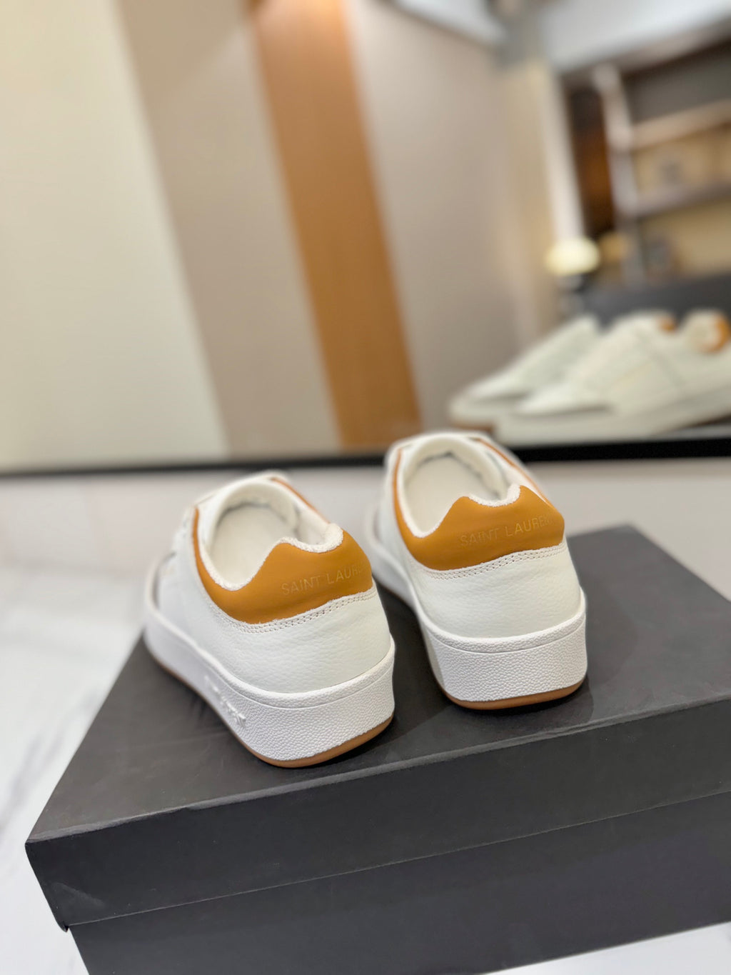 Saint Laurent Sneaker