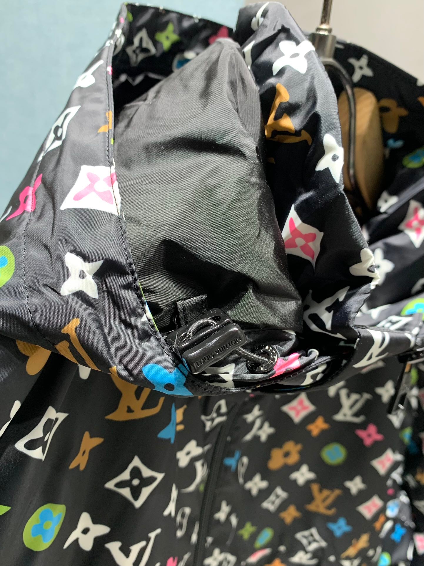 Louis Vuitton İnce Mont