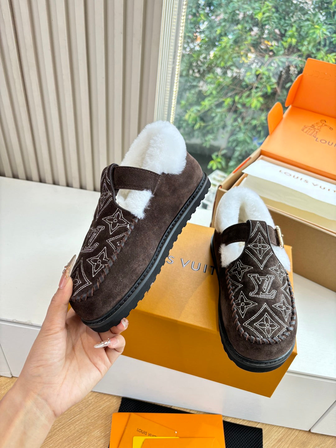 Louis Vuitton Slipper