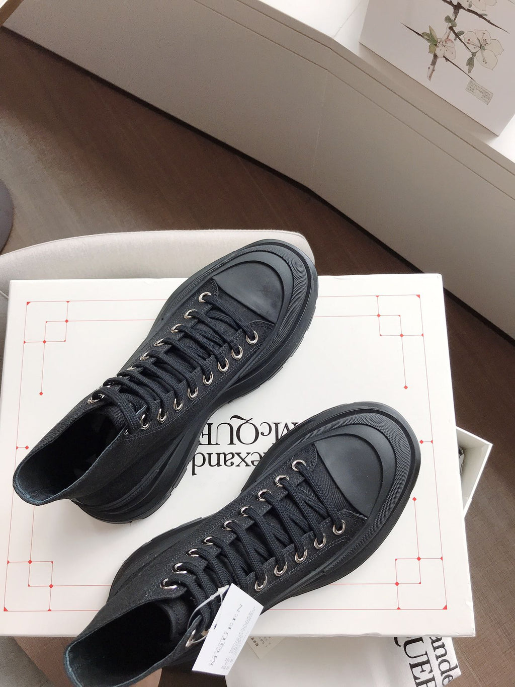 Alexander McQueen Bot