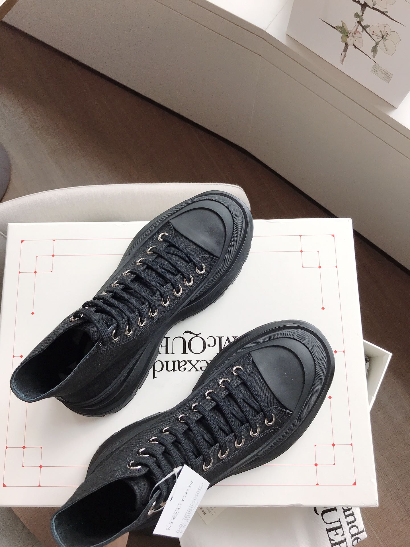 Alexander McQueen Bot