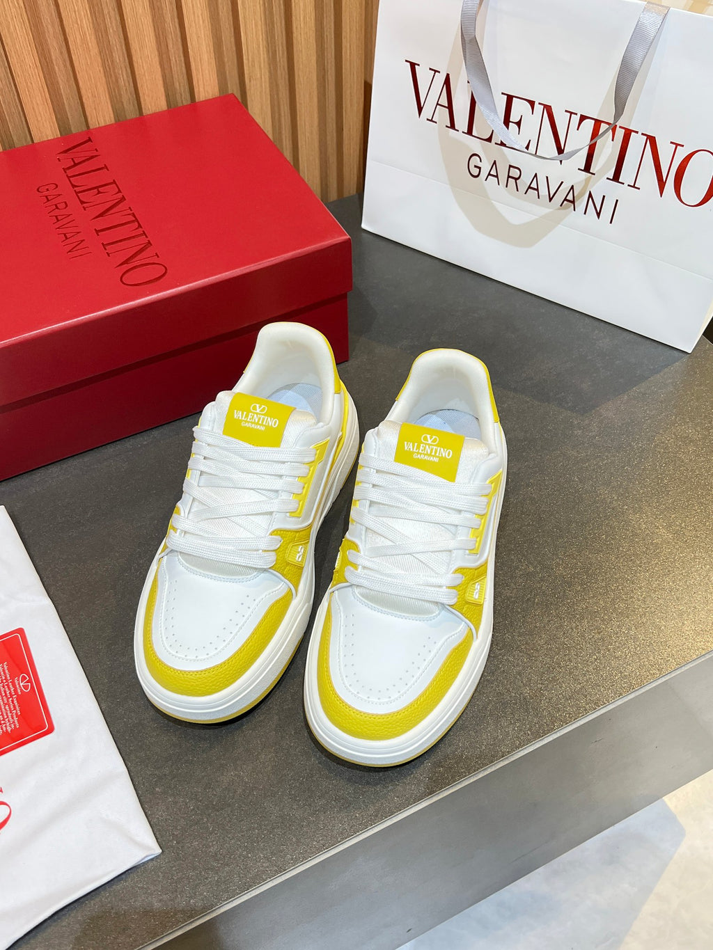 Valentino Sneaker