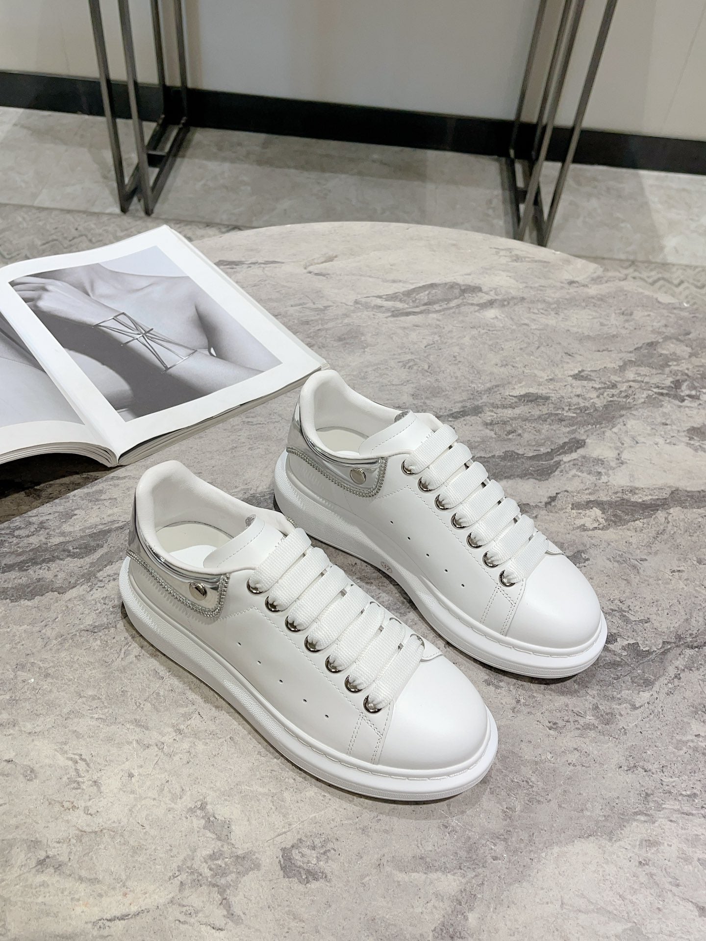 Alexander McQueen Sneaker