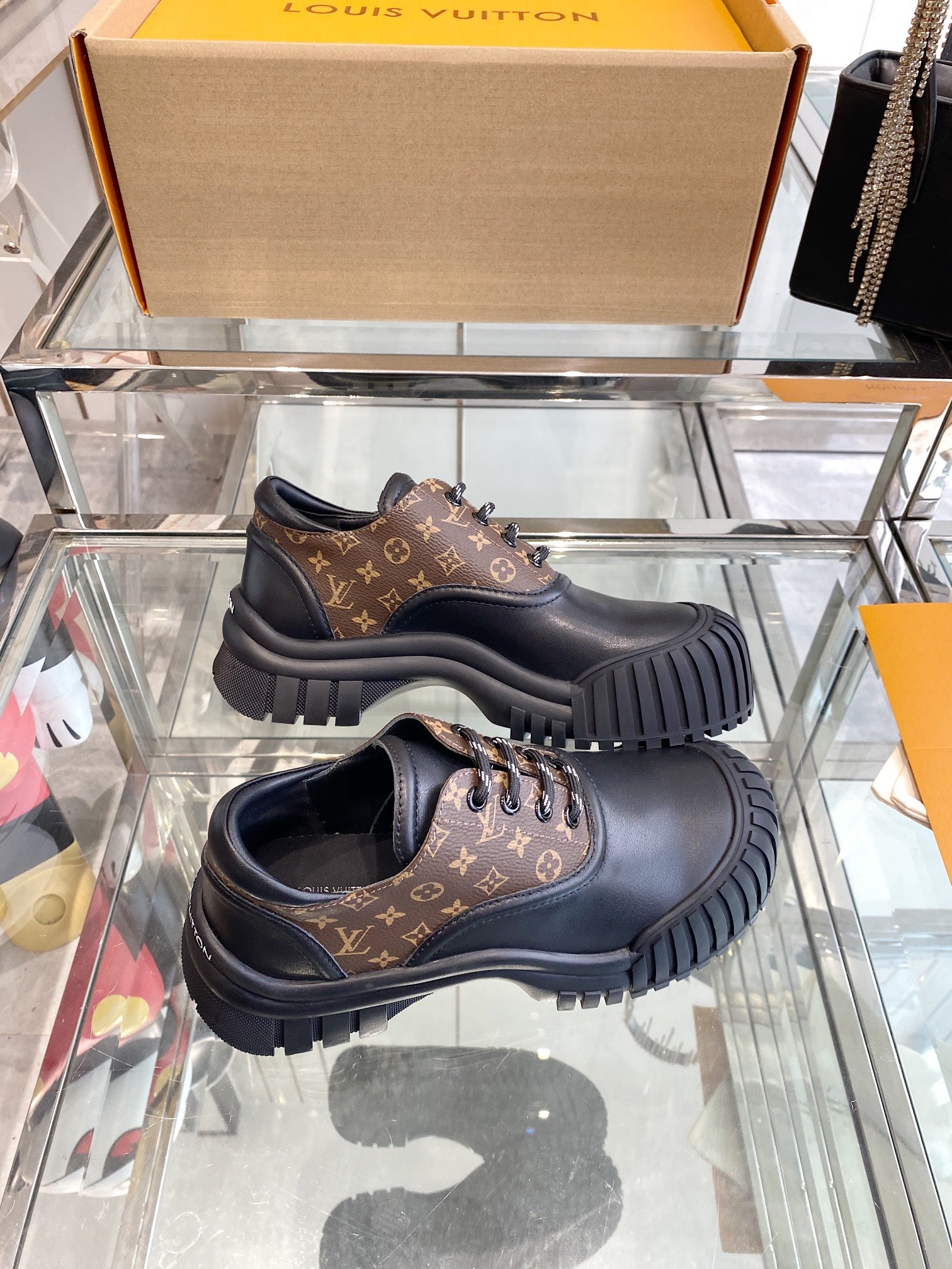 Louis Vuitton Sneaker