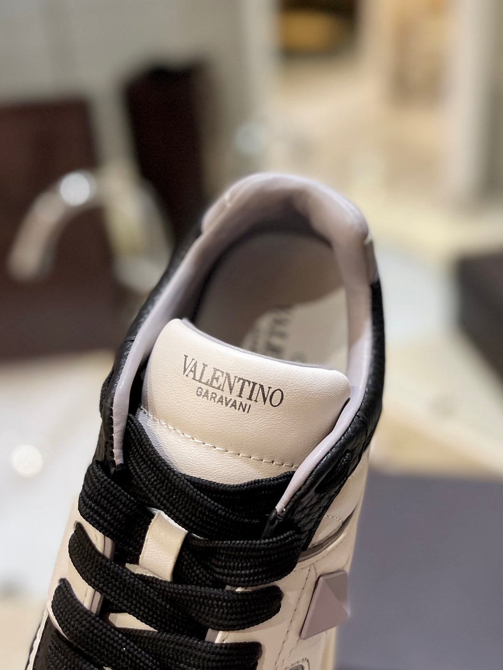 Valentino Sneaker
