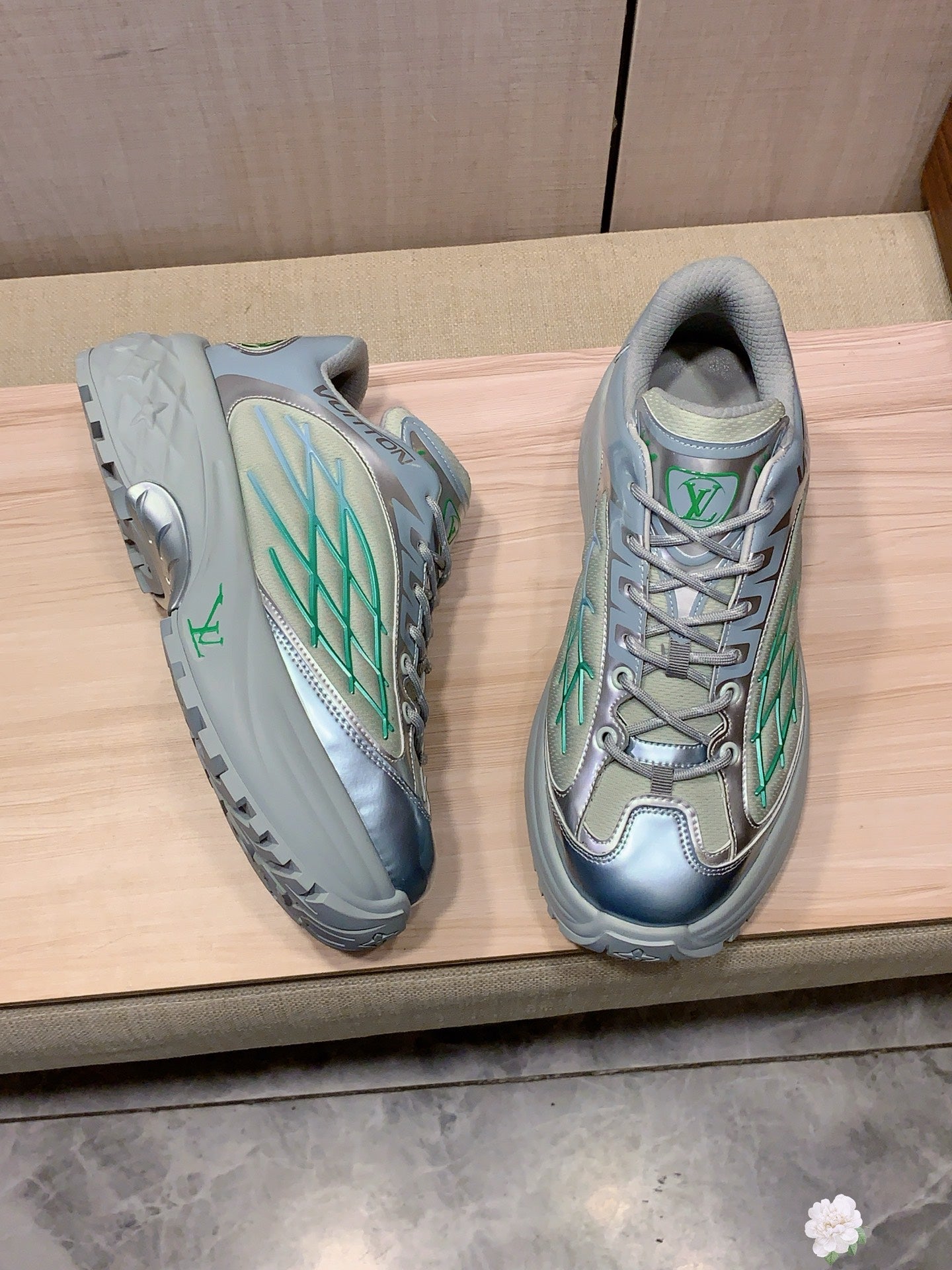 Louis Vuitton Sneaker