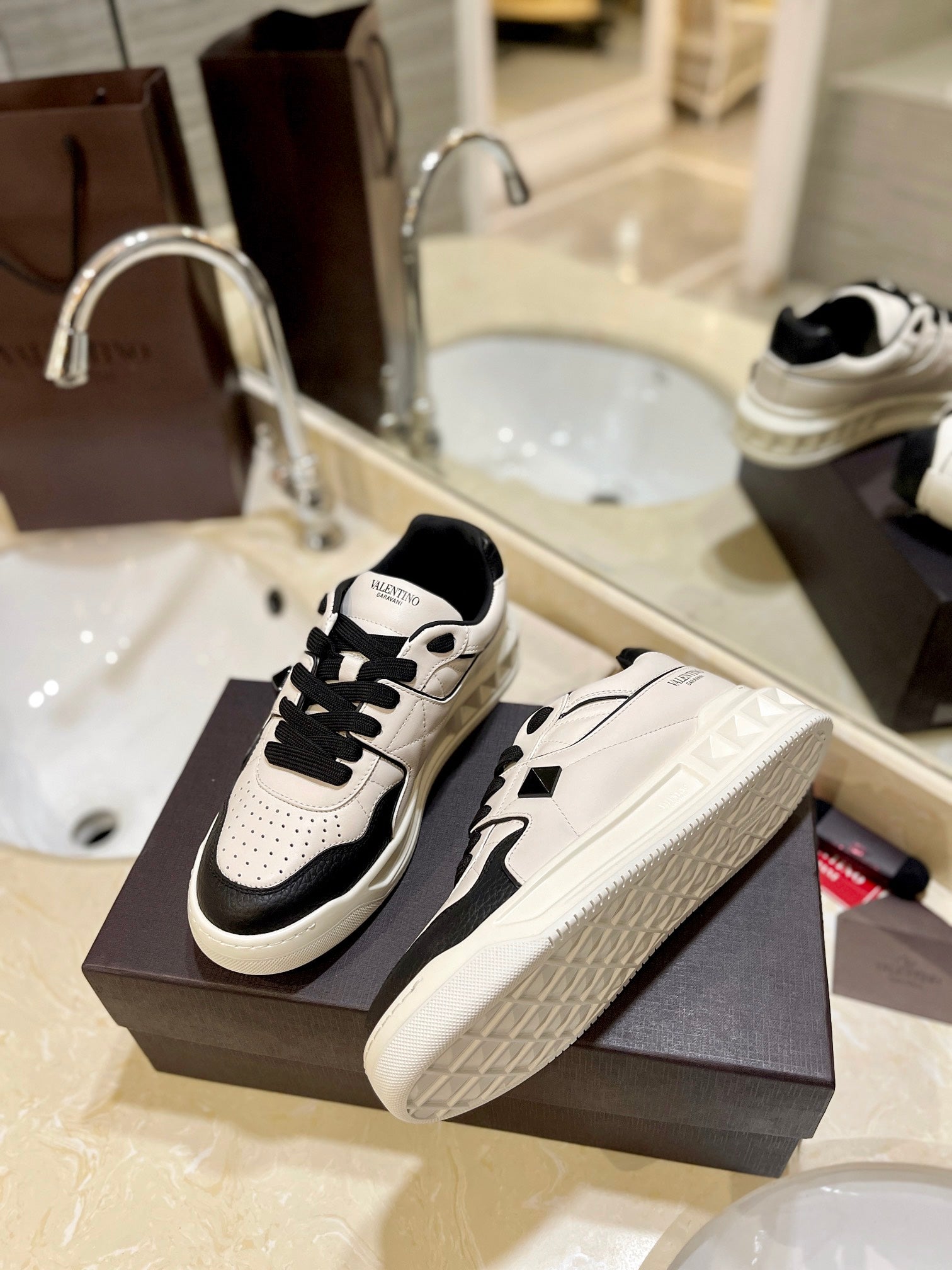 Valentino Sneaker