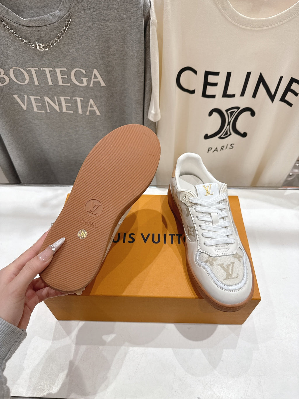 Louis Vuitton Sneaker