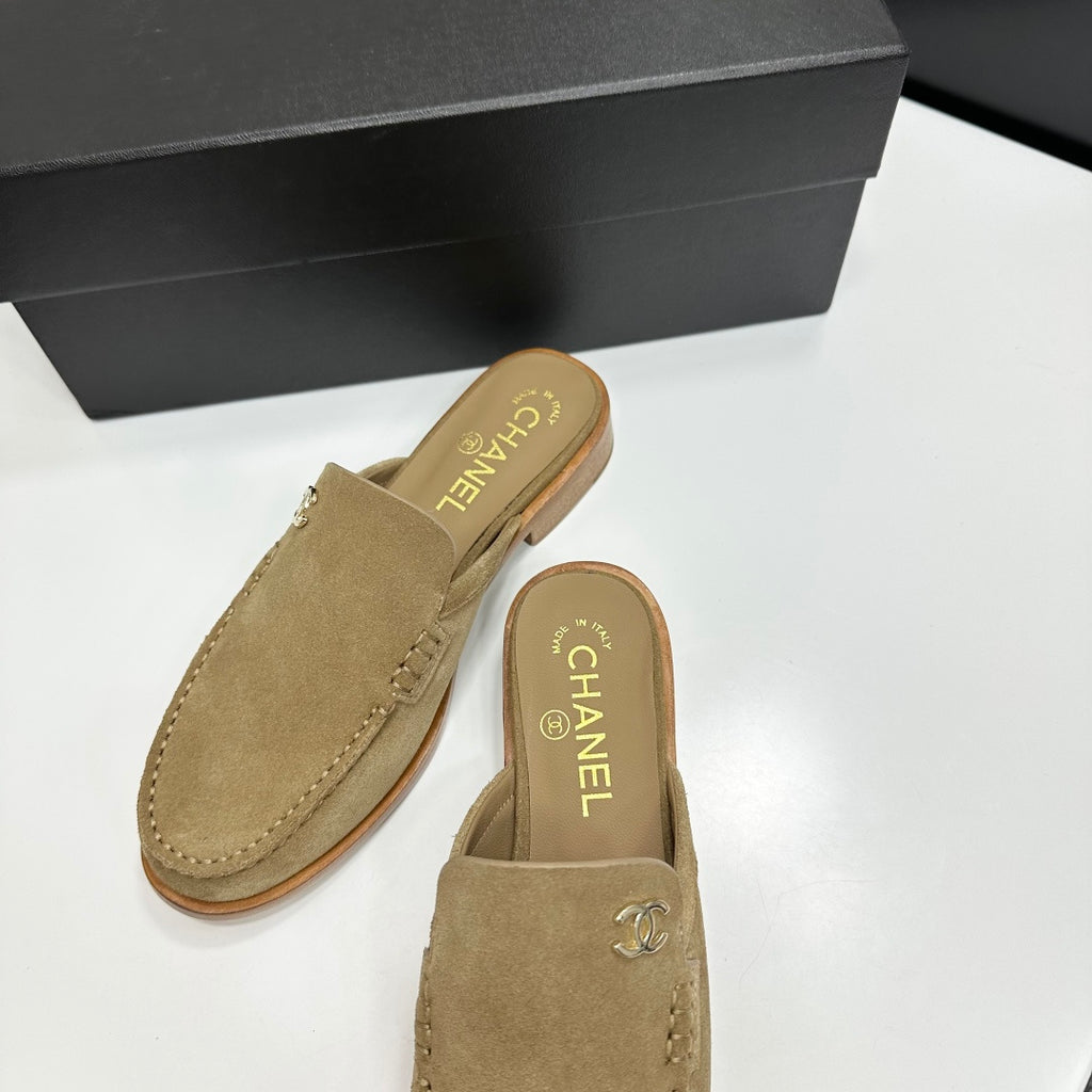 Chanel Slipper
