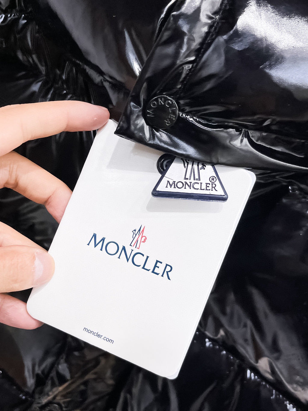 Moncler Mont Parlak