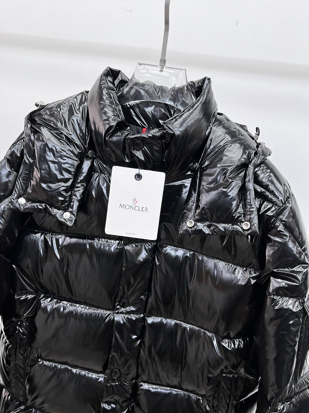 Moncler Mont Parlak