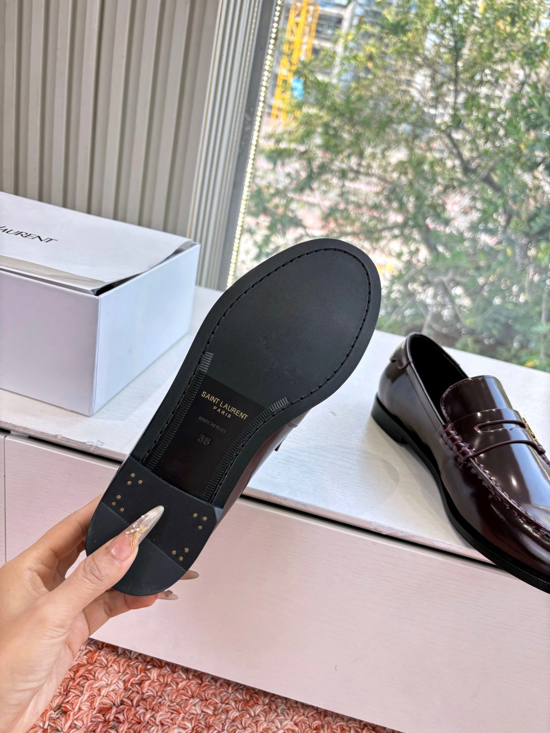 Yves Saint Laurent Loafer