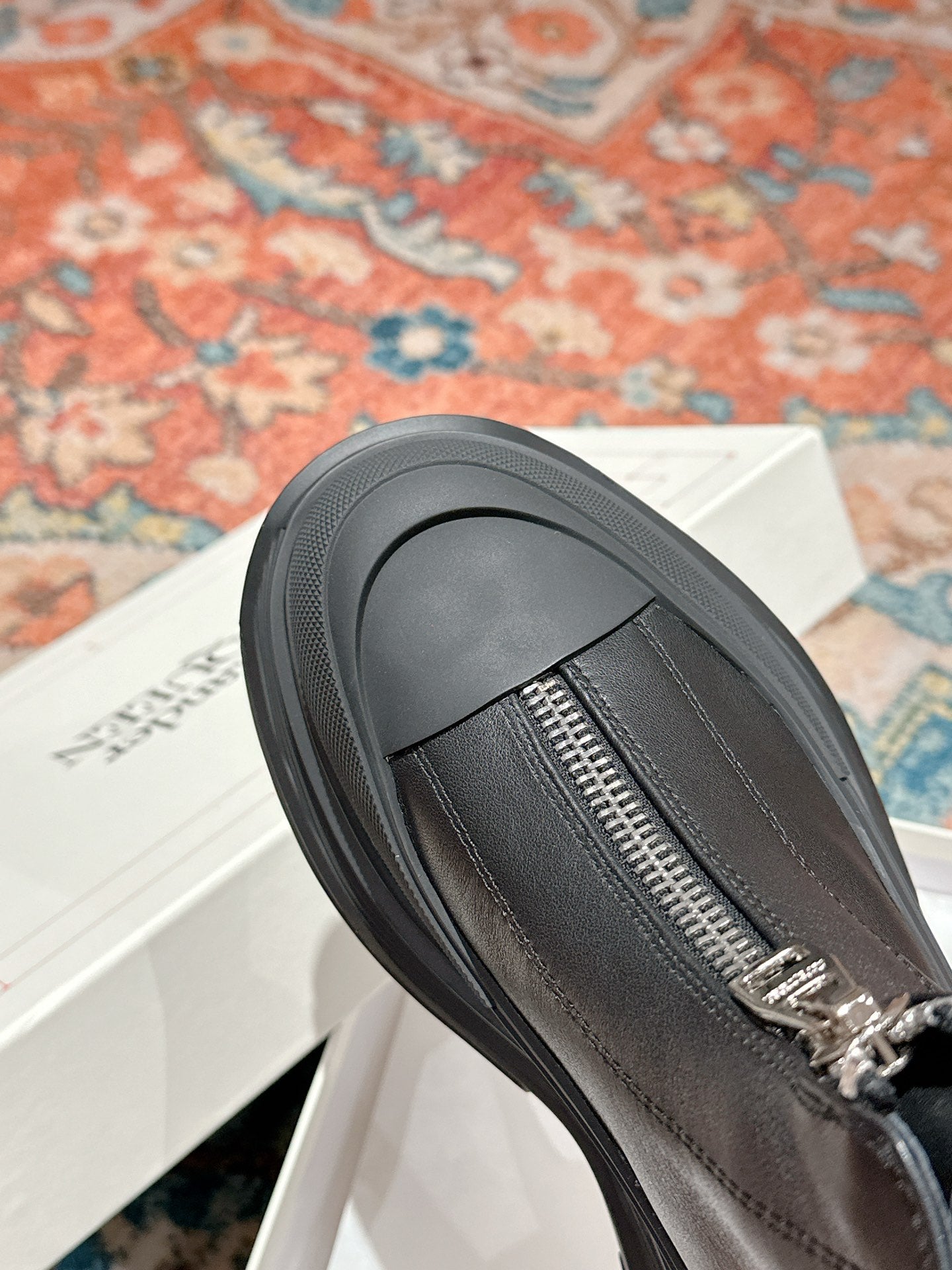 Alexander McQueen Bot