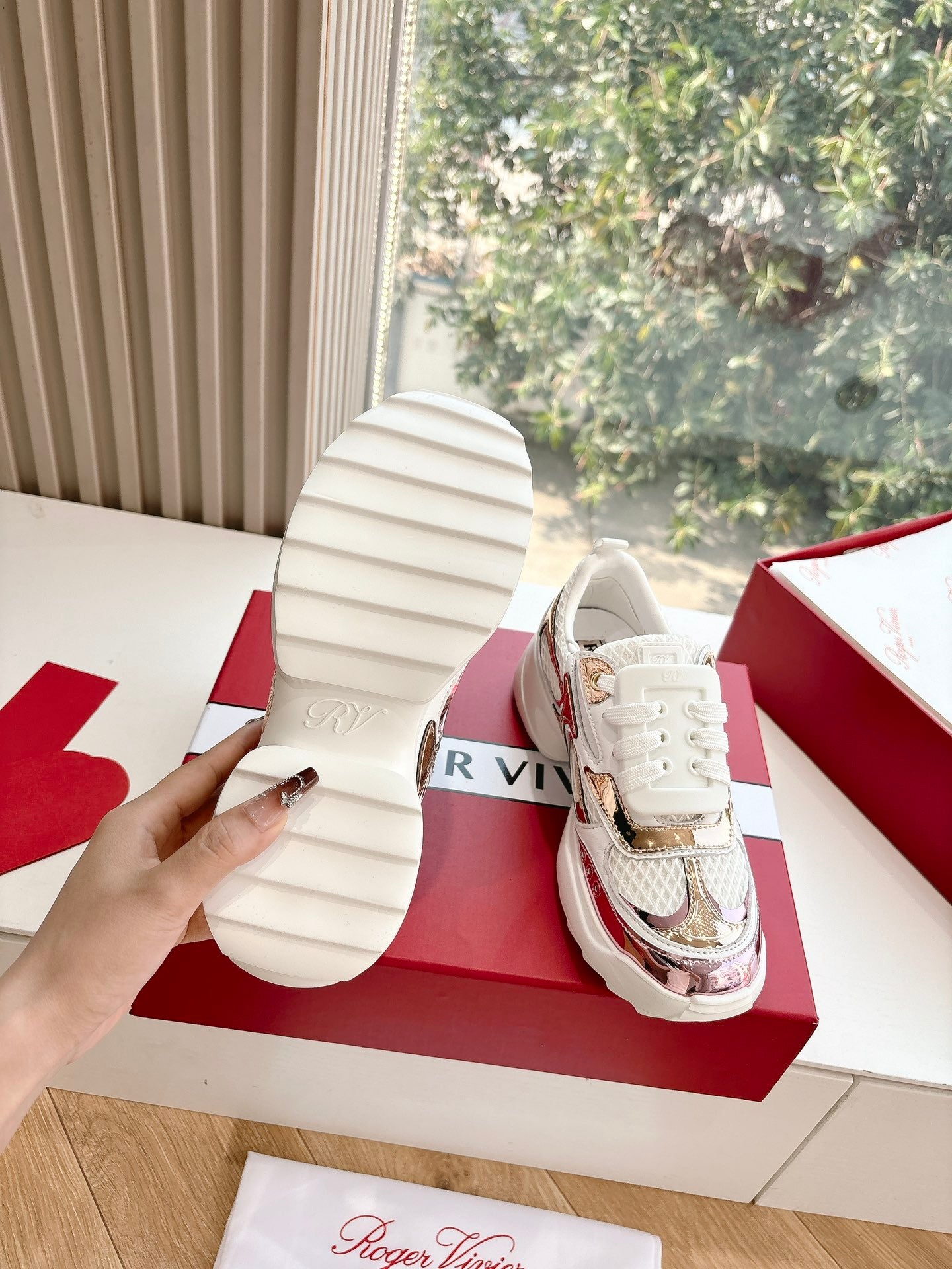 Roger Vivier Sneaker