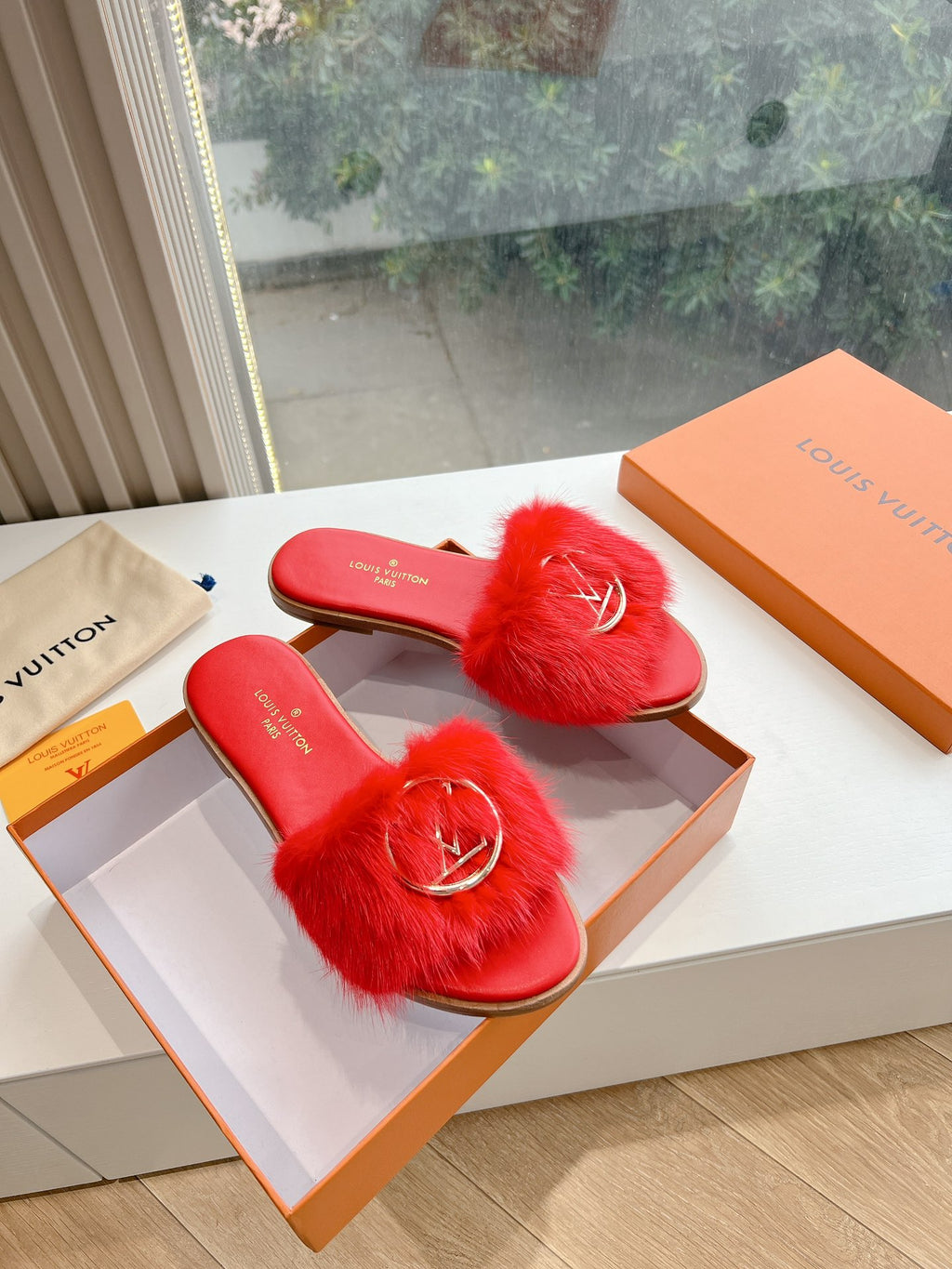 Louis Vuitton Slipper