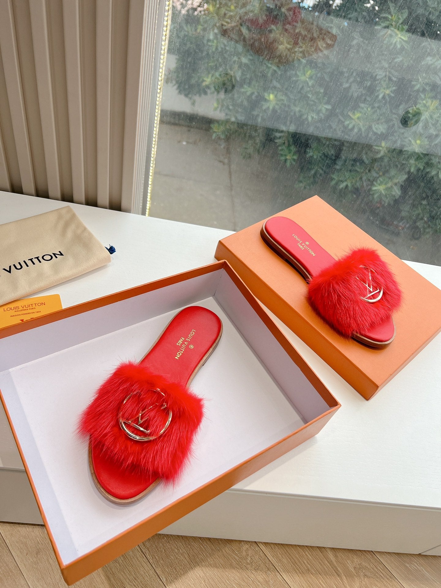 Louis Vuitton Slipper