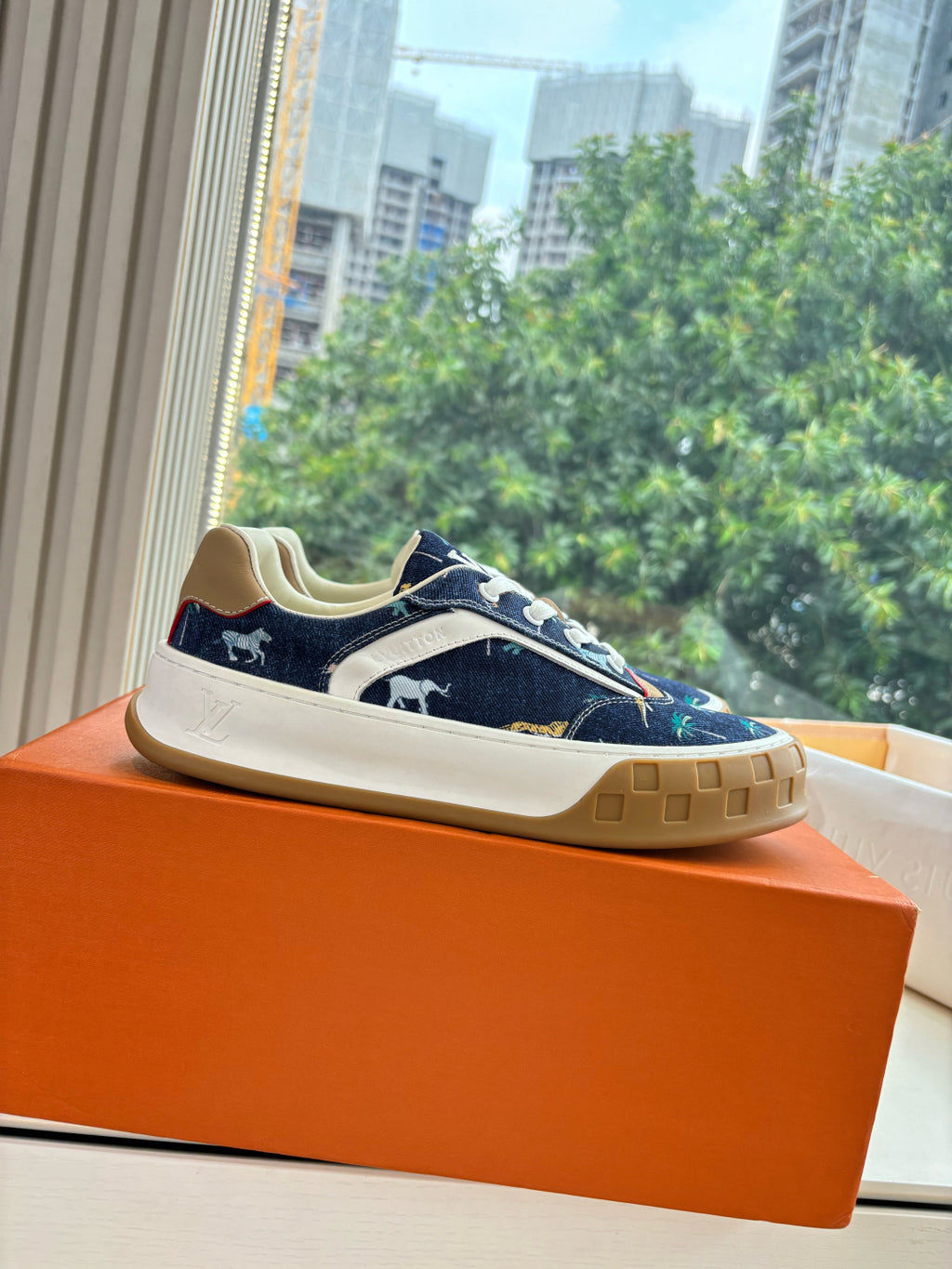 Louis Vuitton Sneaker