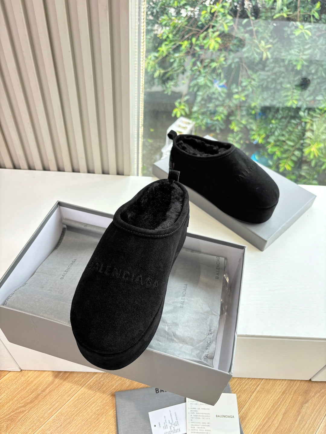 Balenciaga Slipper