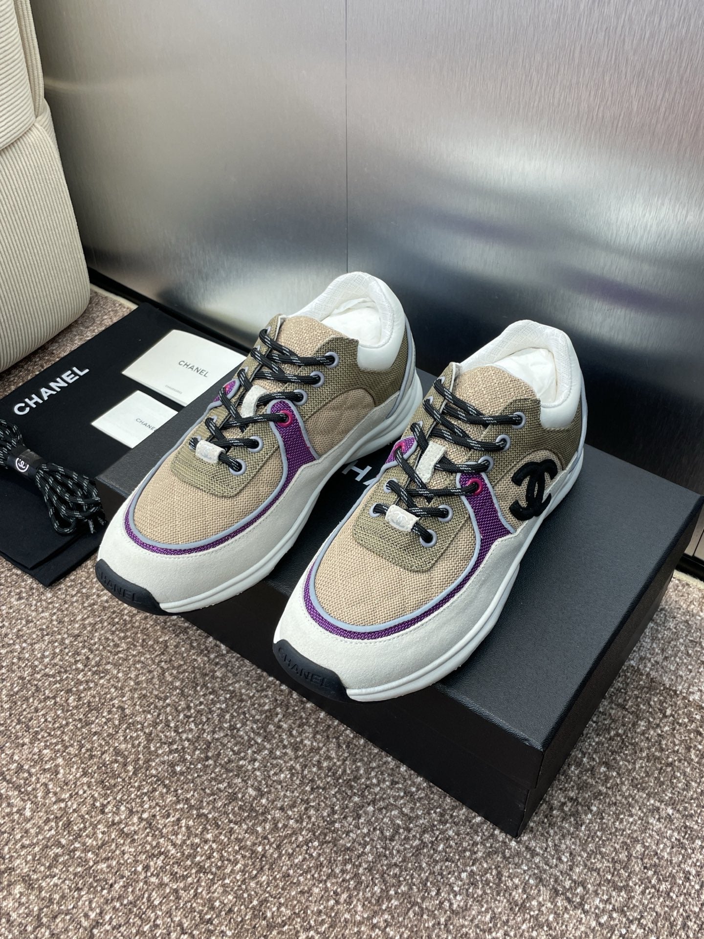 Chanel sneaker