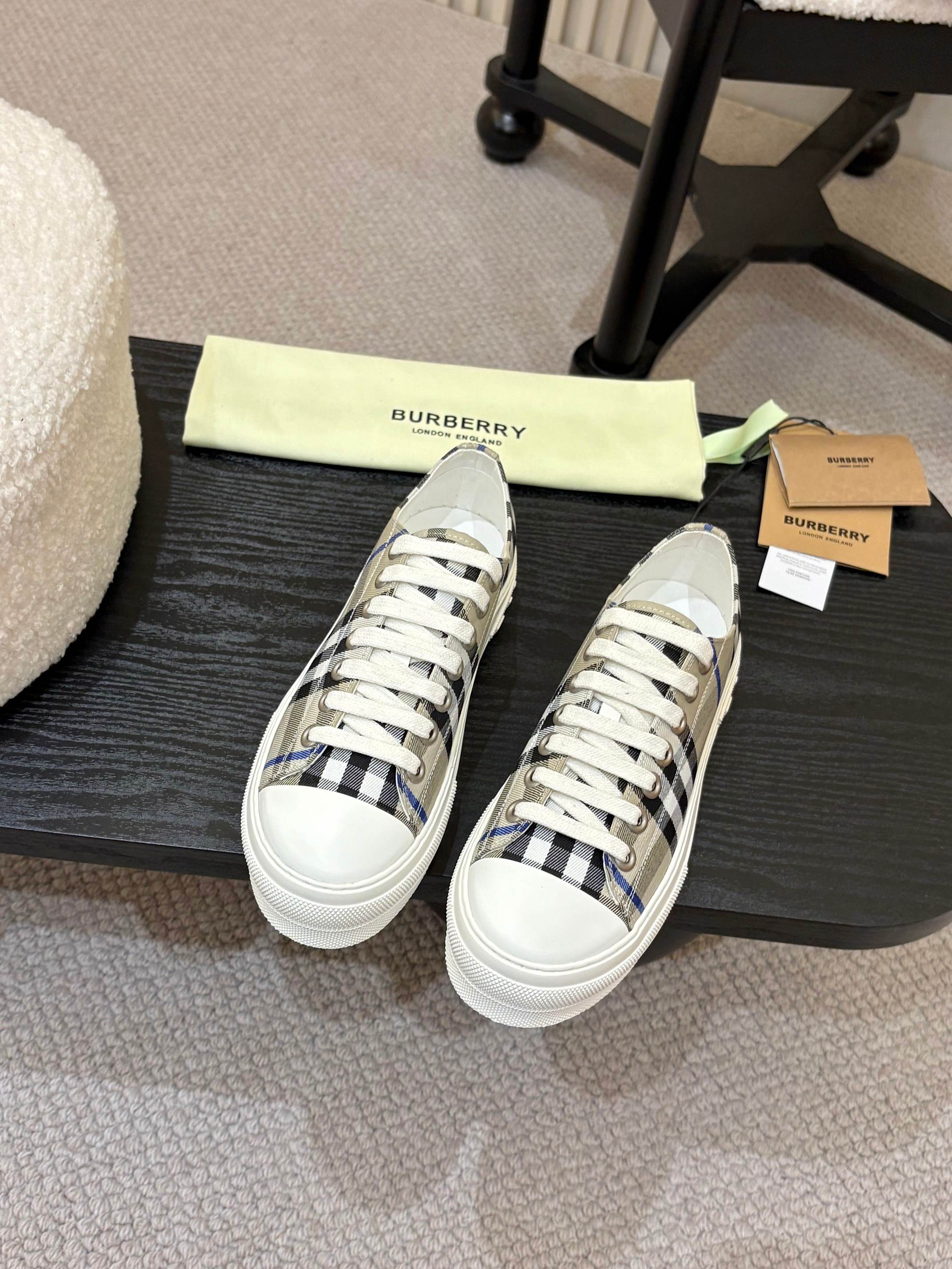Burberry Sneaker