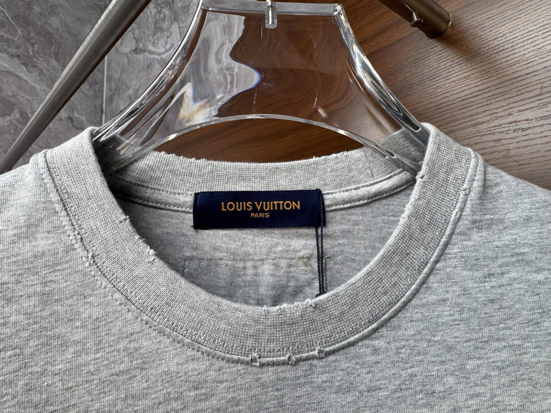 Louis Vuitton Tshirt