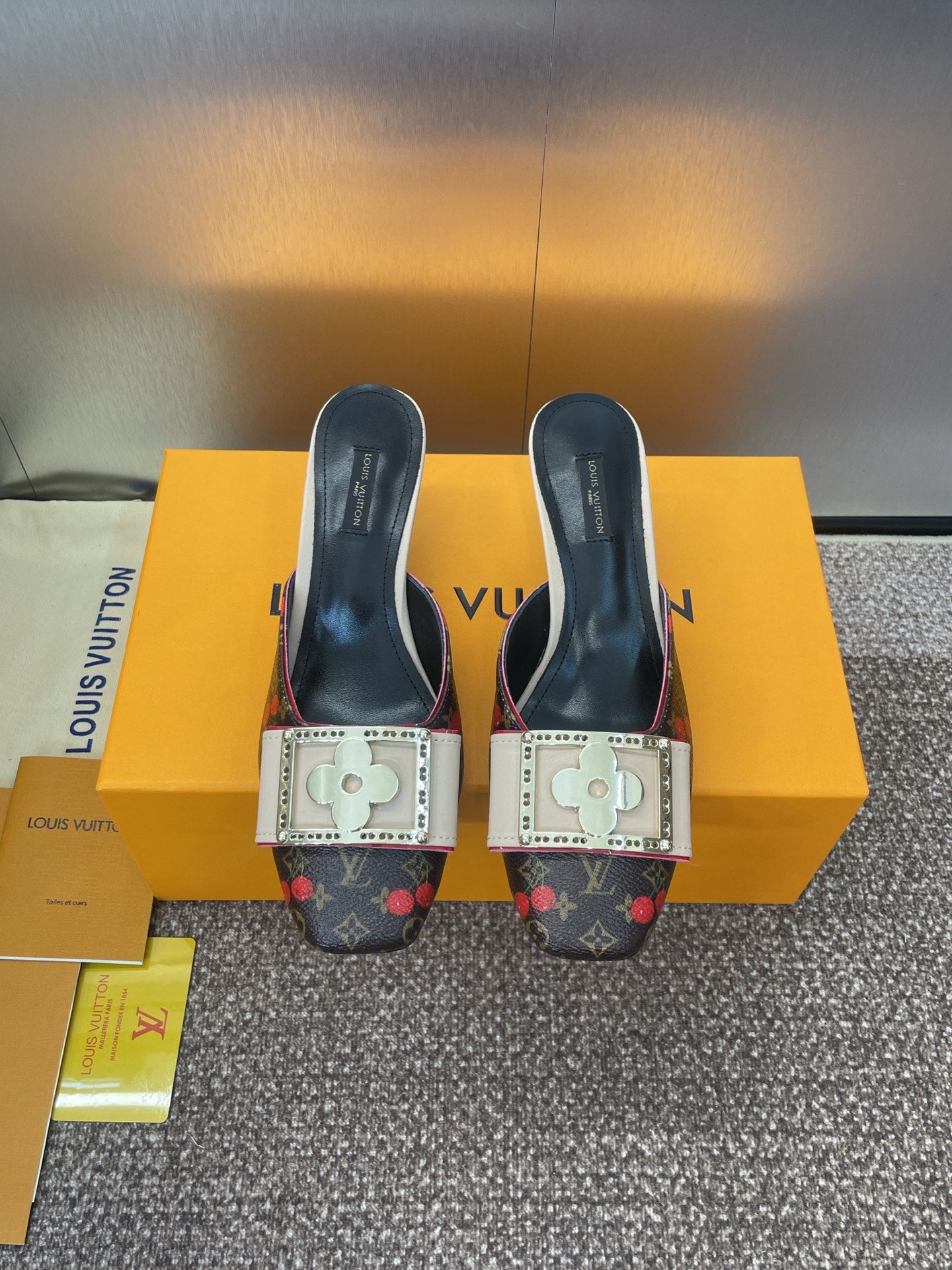 Louis Vuitton Topuklu