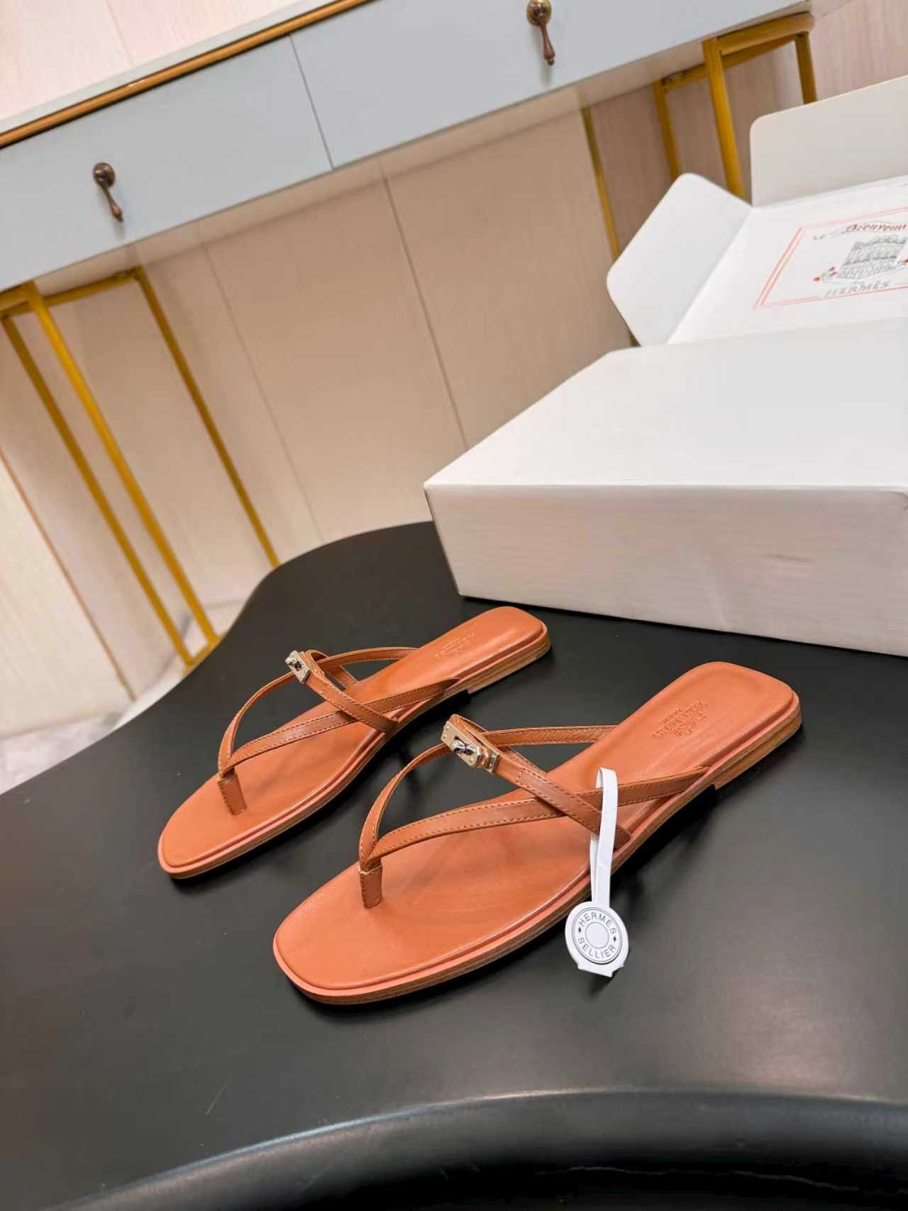 Hermes Slipper