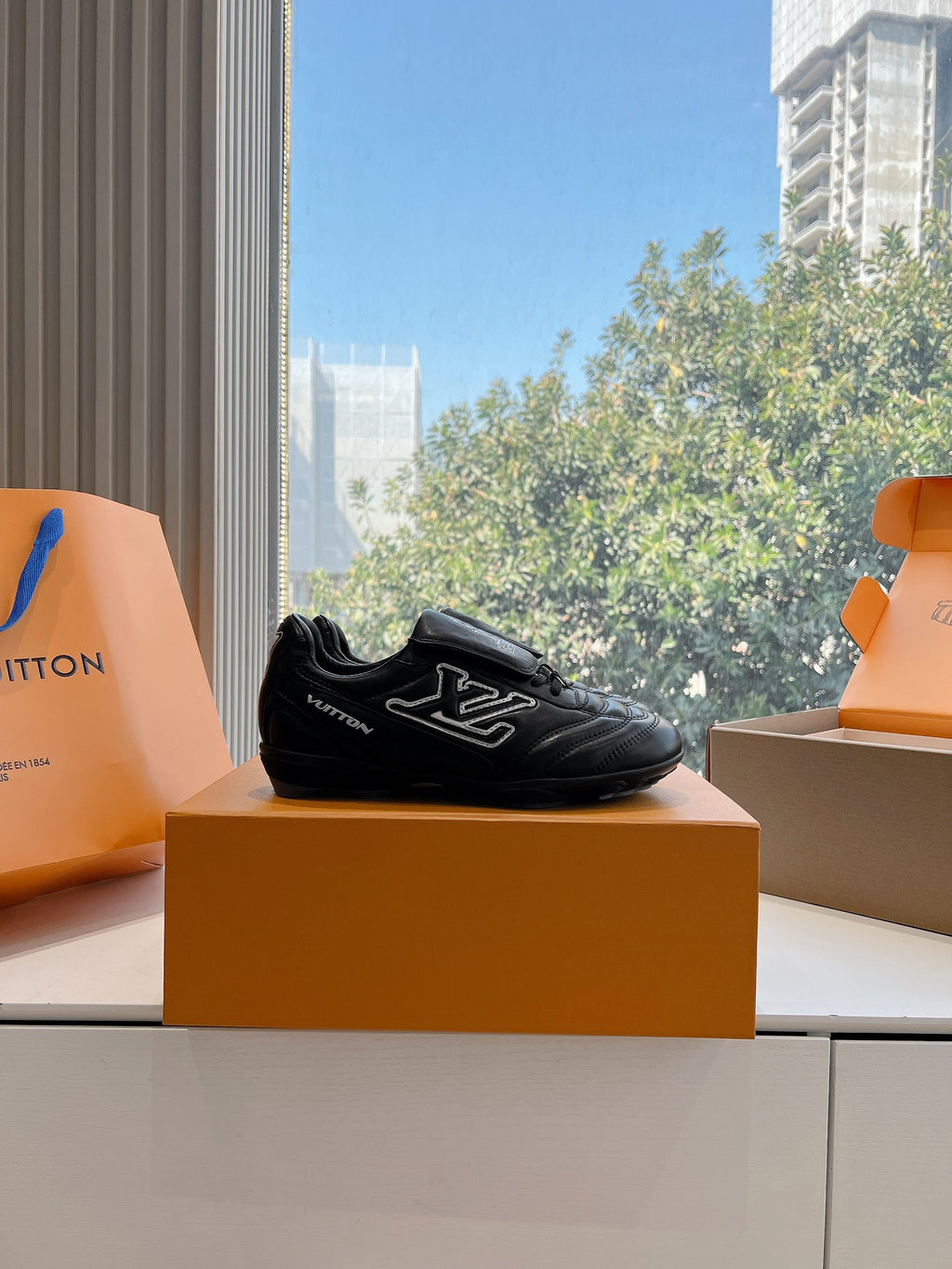 Louis Vuitton Sneaker