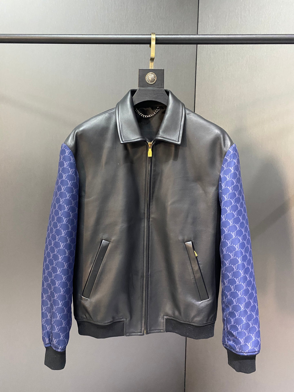 Louis Vuitton Deri Mont