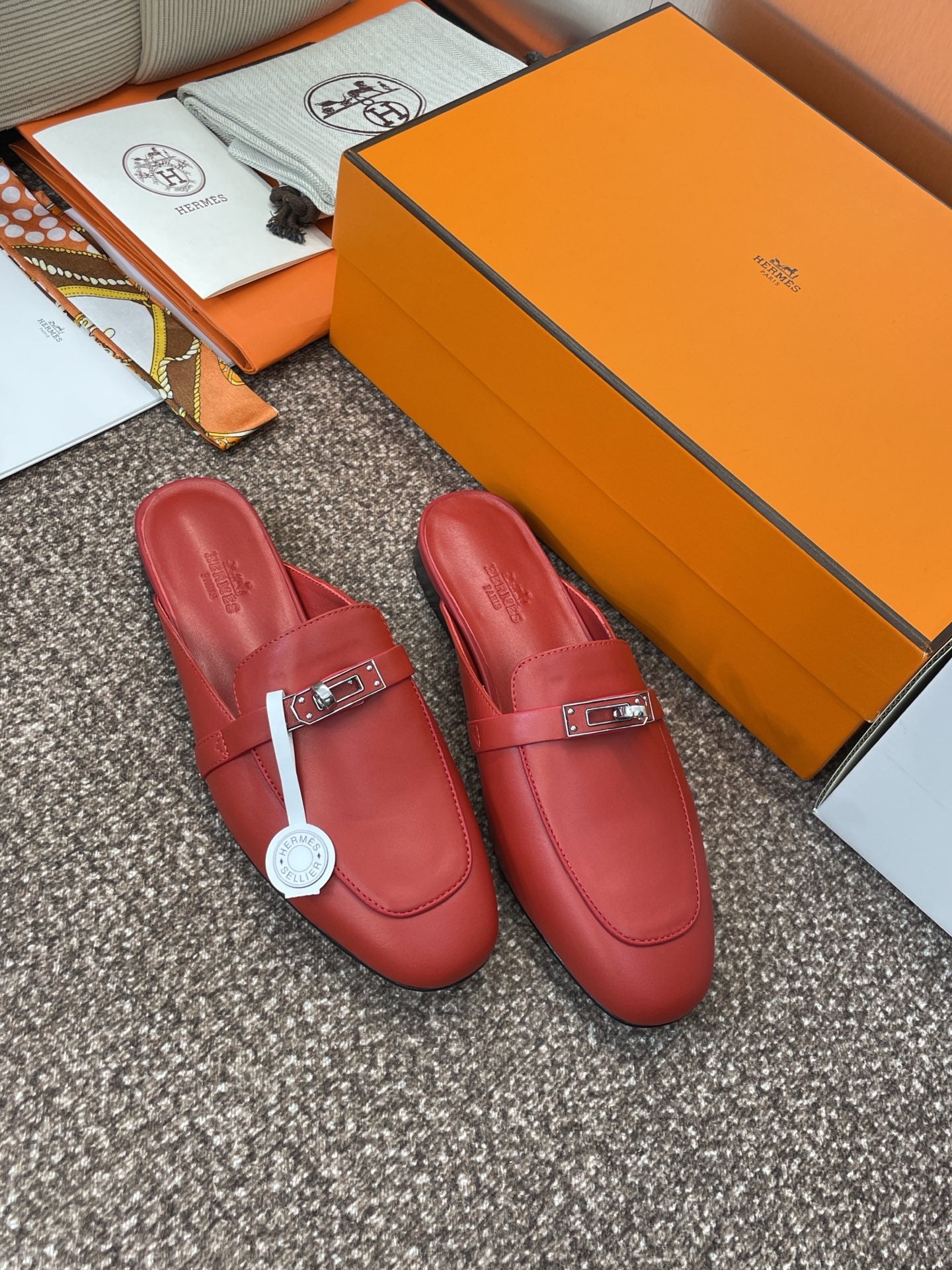 Hermes Slipper