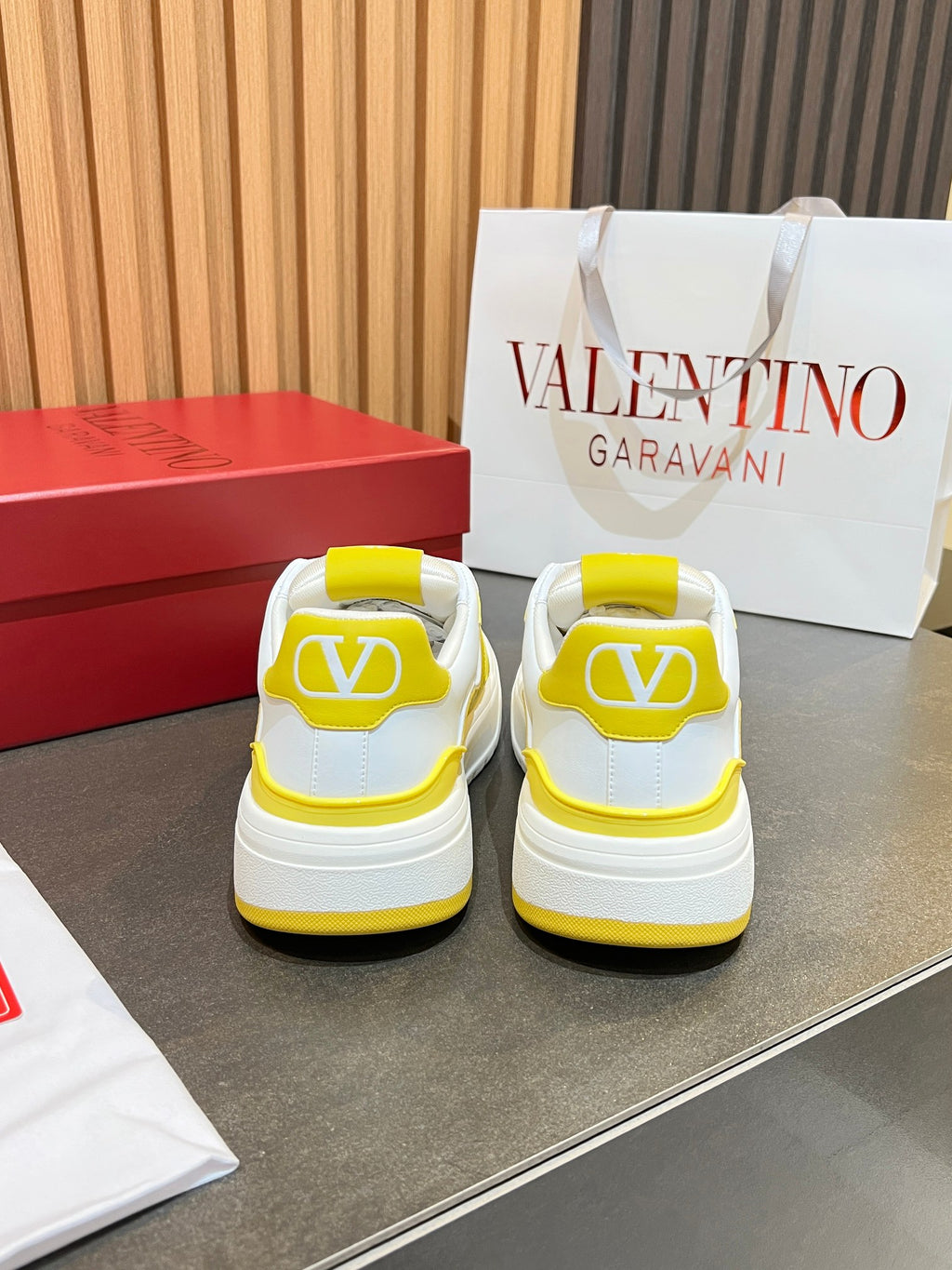 Valentino Sneaker