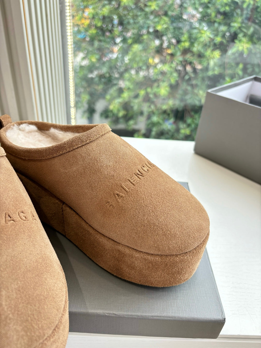 Balenciaga Slipper