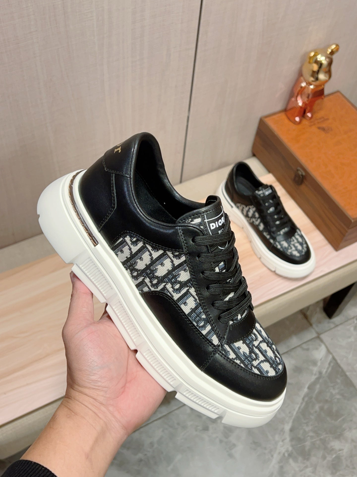 Dior Sneaker