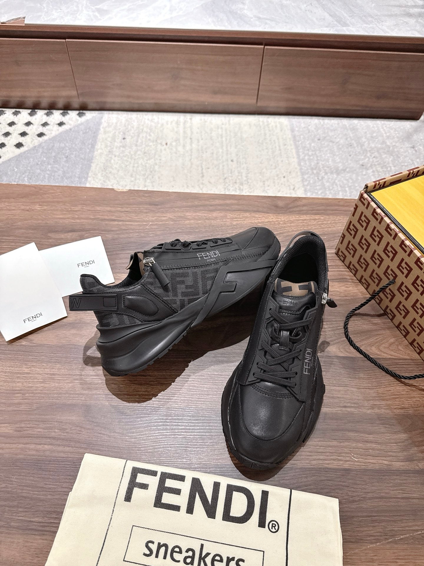 Fendi Sneaker