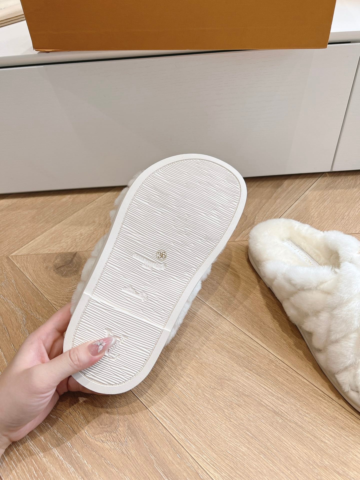 Louis Vuitton Slipper