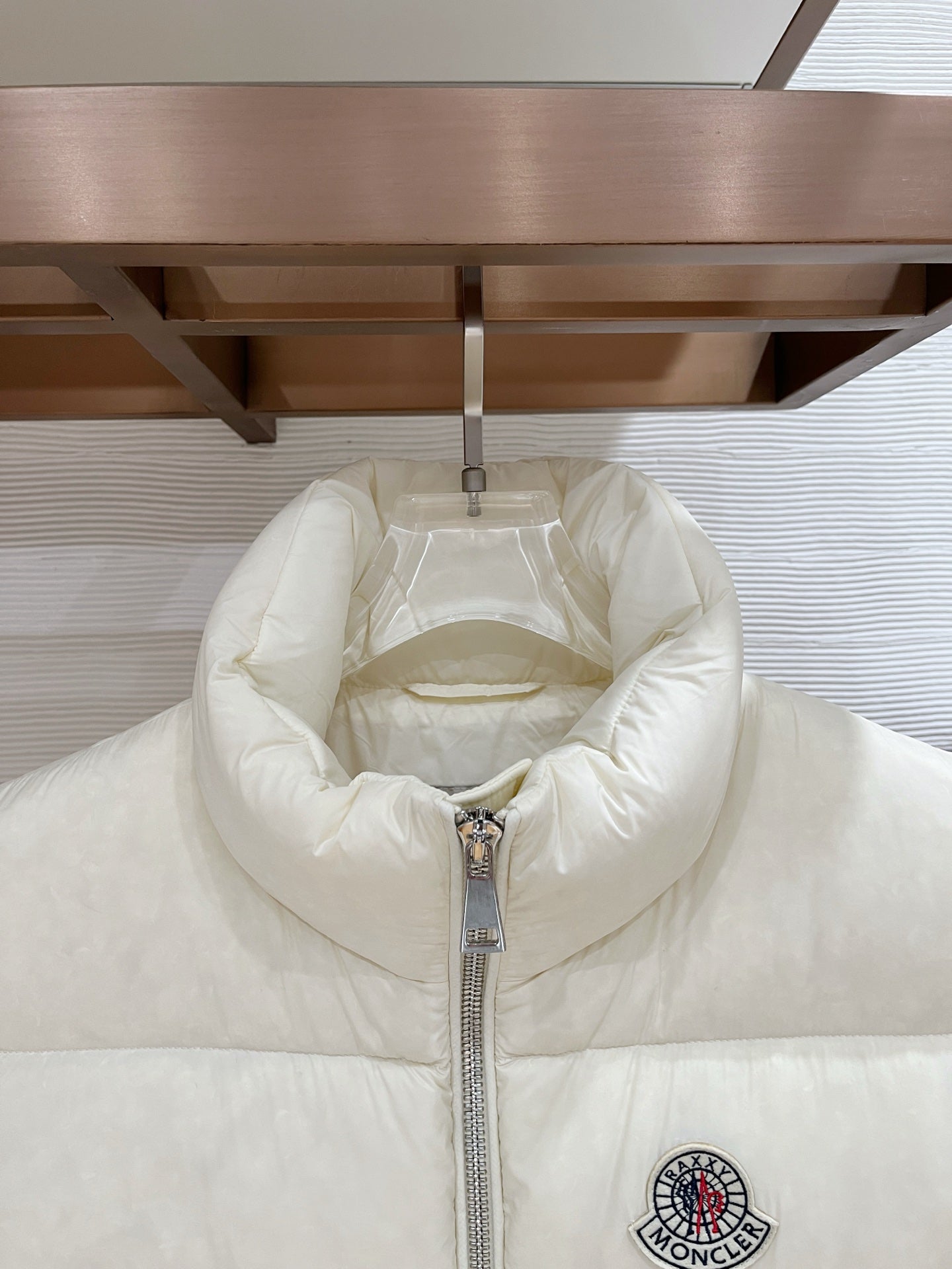 Moncler Yelek