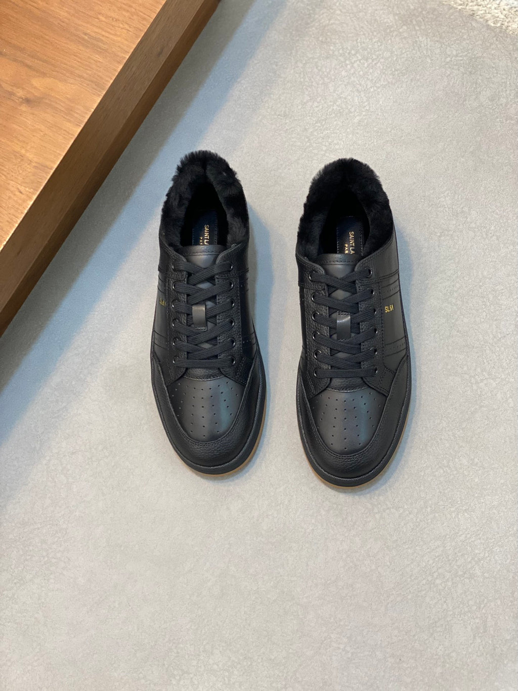 Yves Saint Laurent Sneaker