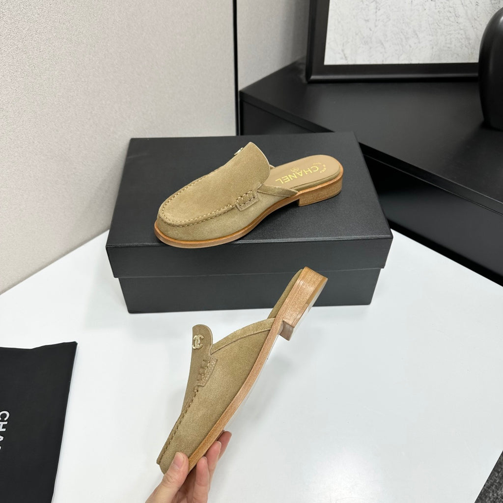 Chanel Slipper
