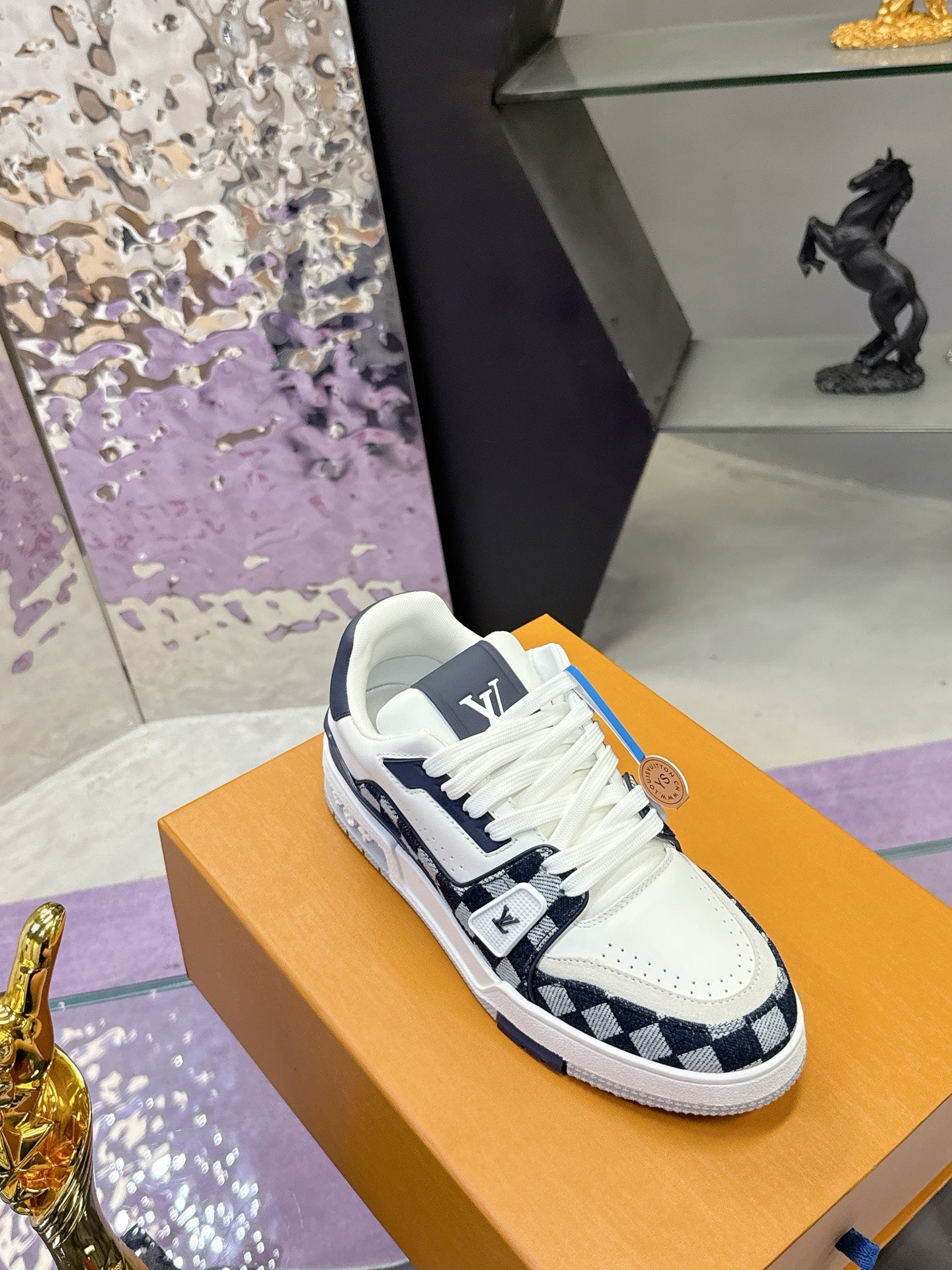 Louis Vuitton Sneaker