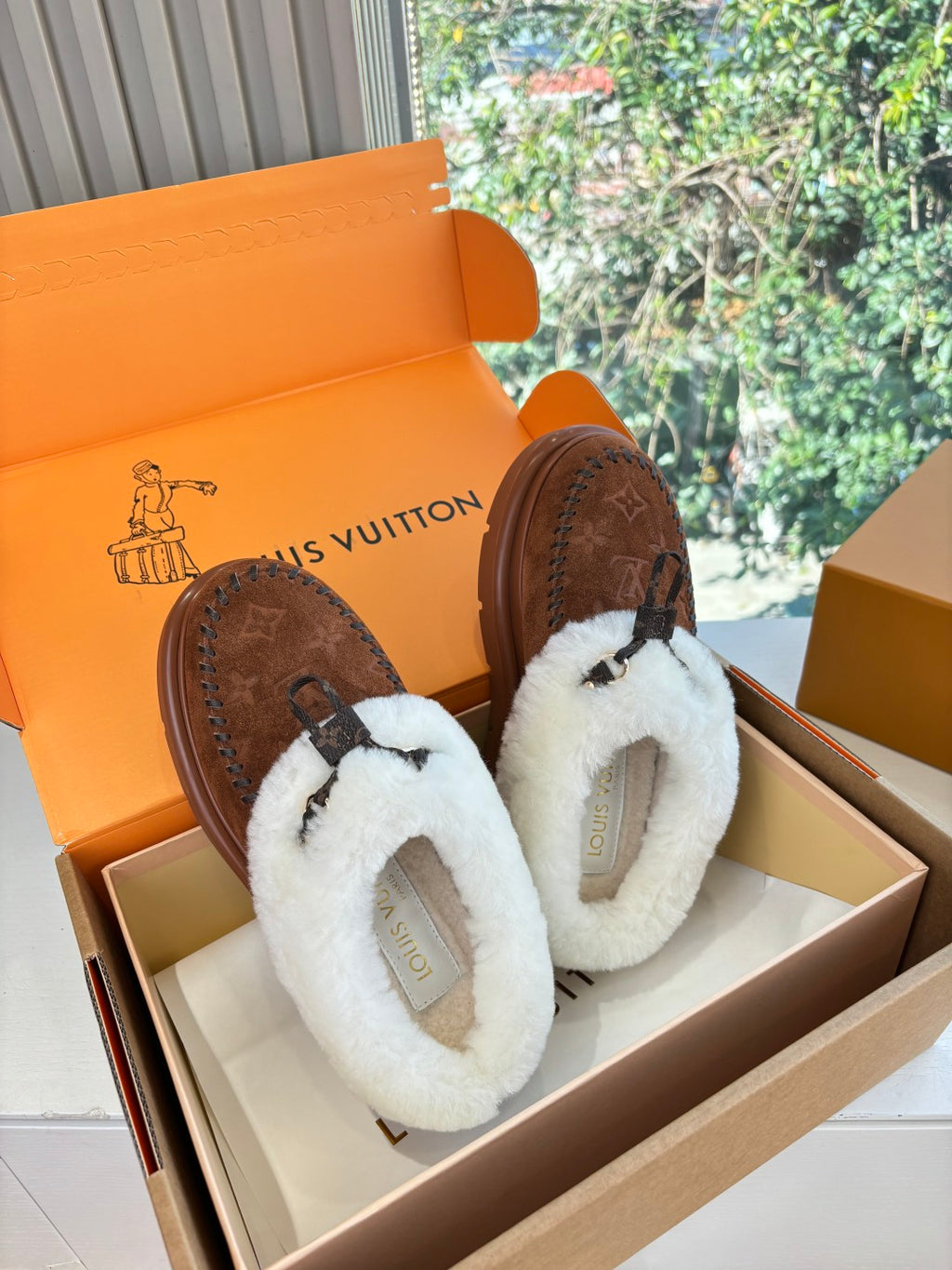 Louis Vuitton Slipper