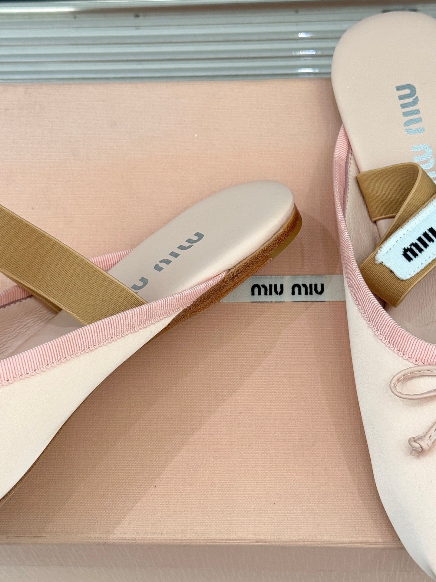 Miu Miu Babet